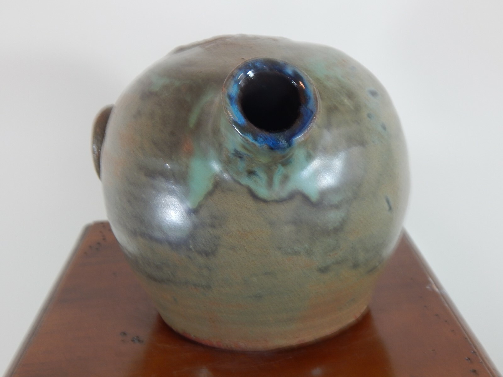 ( alien alex)  billy   joe craven face jug pottery, folk art 6''x 6''