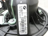 BMW 1er E88 125I 07-11 Gebläsemotor Lüftermotor Heizungsgebläse BMW 1er E88 125I 07-11 26.10.2007 9227670... Vorschau 4