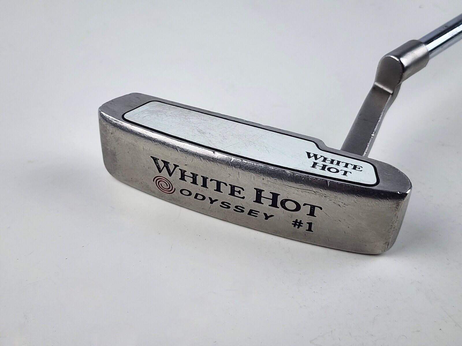 Odyssey White Hot #1 Putter - Blade Style 35 Odyssey White Hot #1 Putter - Blade Style 35