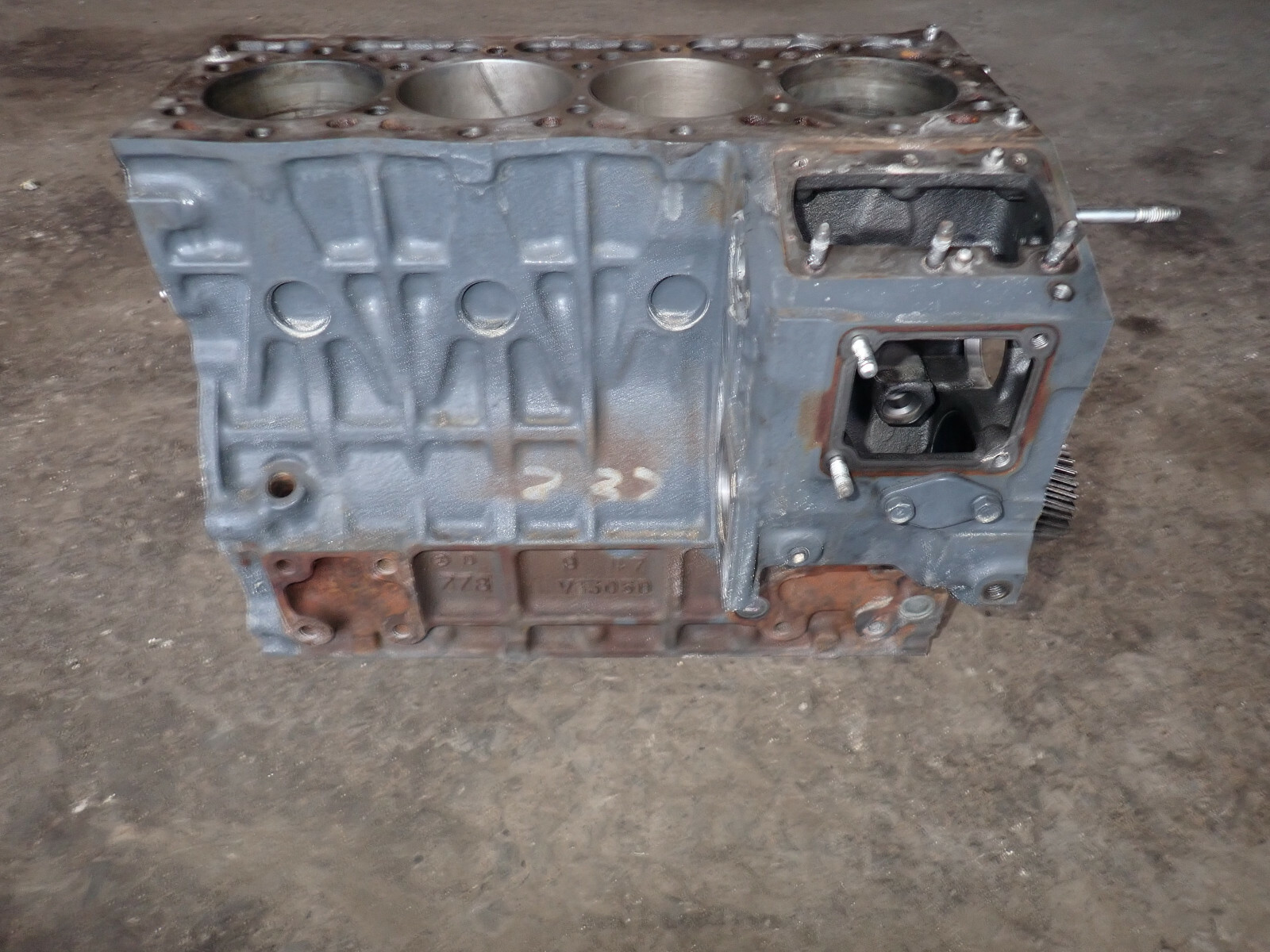 Kubota V1505 T EF04 Diesel Engine Block Crankcase 1J089