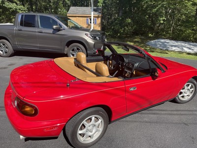 Owner 1994 Mazda MX-5 Miata Red RWD Automatic