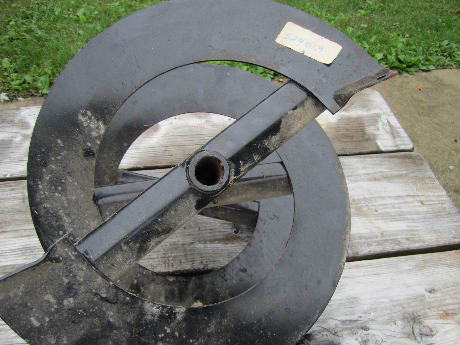 NEW  SIMPLICITY  SNOW BLOWER AUGER PART# 524013 RH