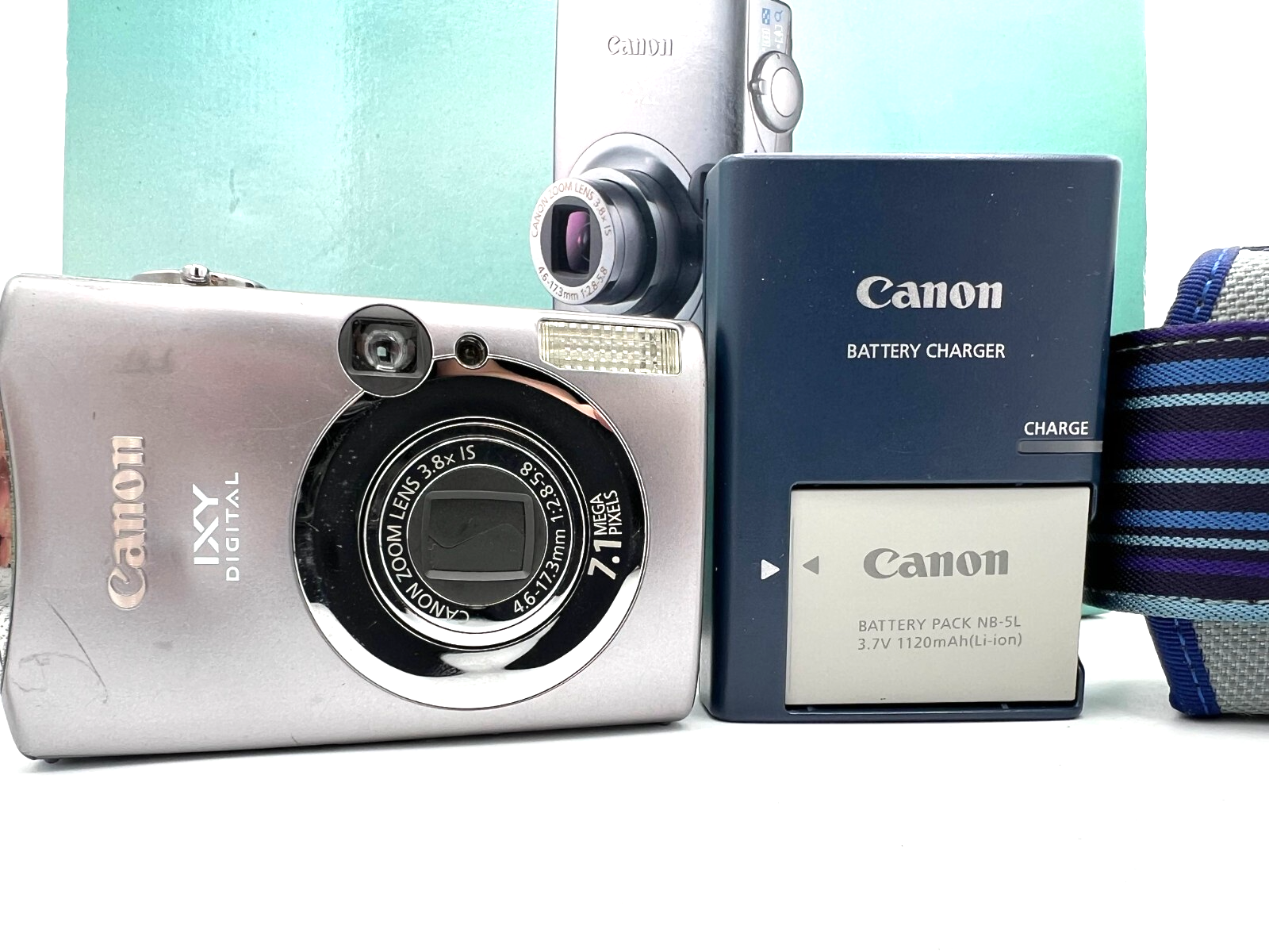 キヤノン　Canon IXY DIGITAL 900 IS Canon IXY DIGITAL 900 IS Silver Digital Camera From Japan