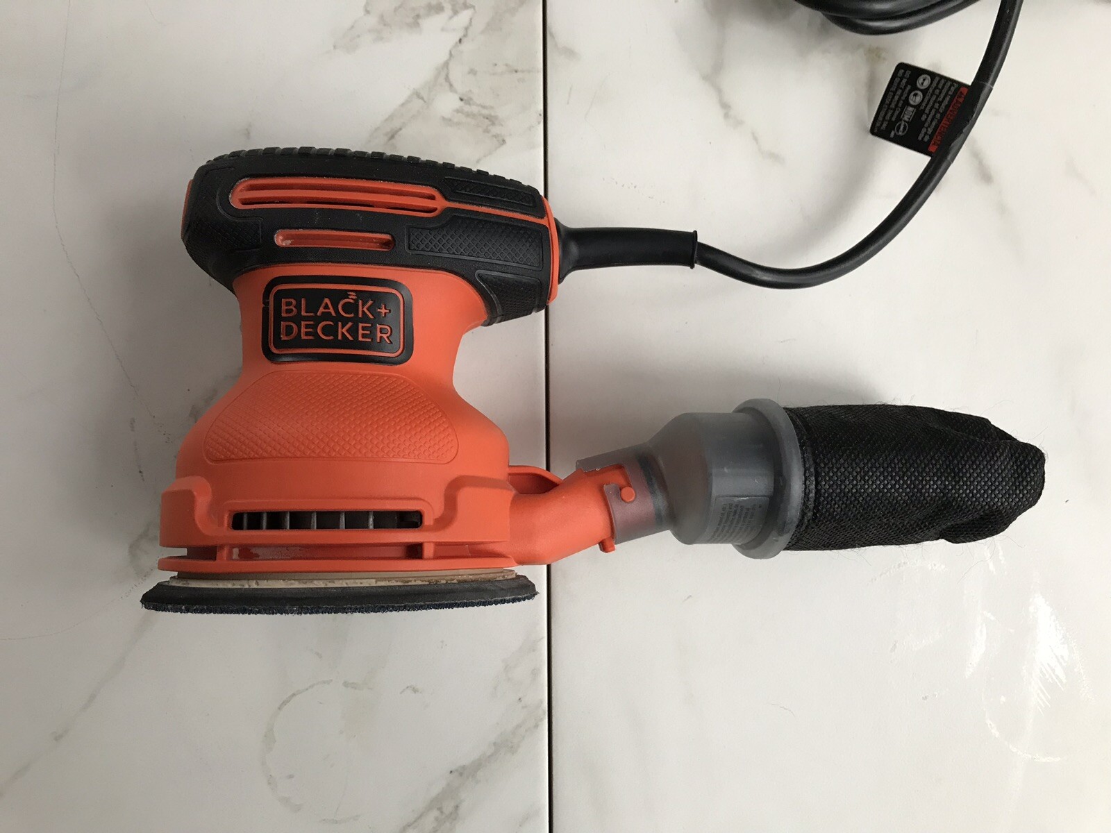 BLACK+DECKER BDERO100 Random Orbit Sander, 5-Inch
