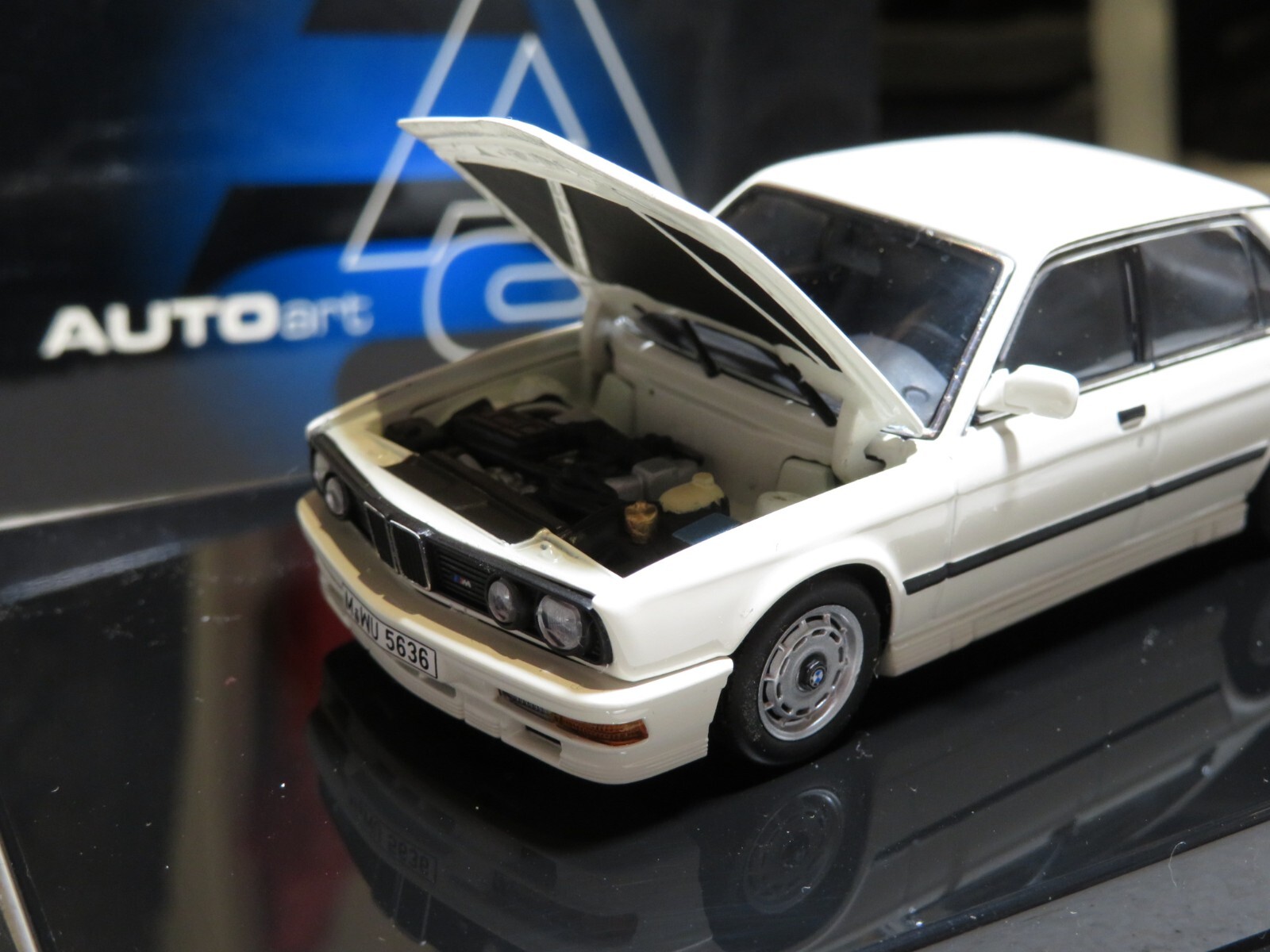 オートアート 1/43 BMW M535i ホワイト オートアート 1/43 BMW M535i ホワイト Auto Art 1/43 Bmw M535I