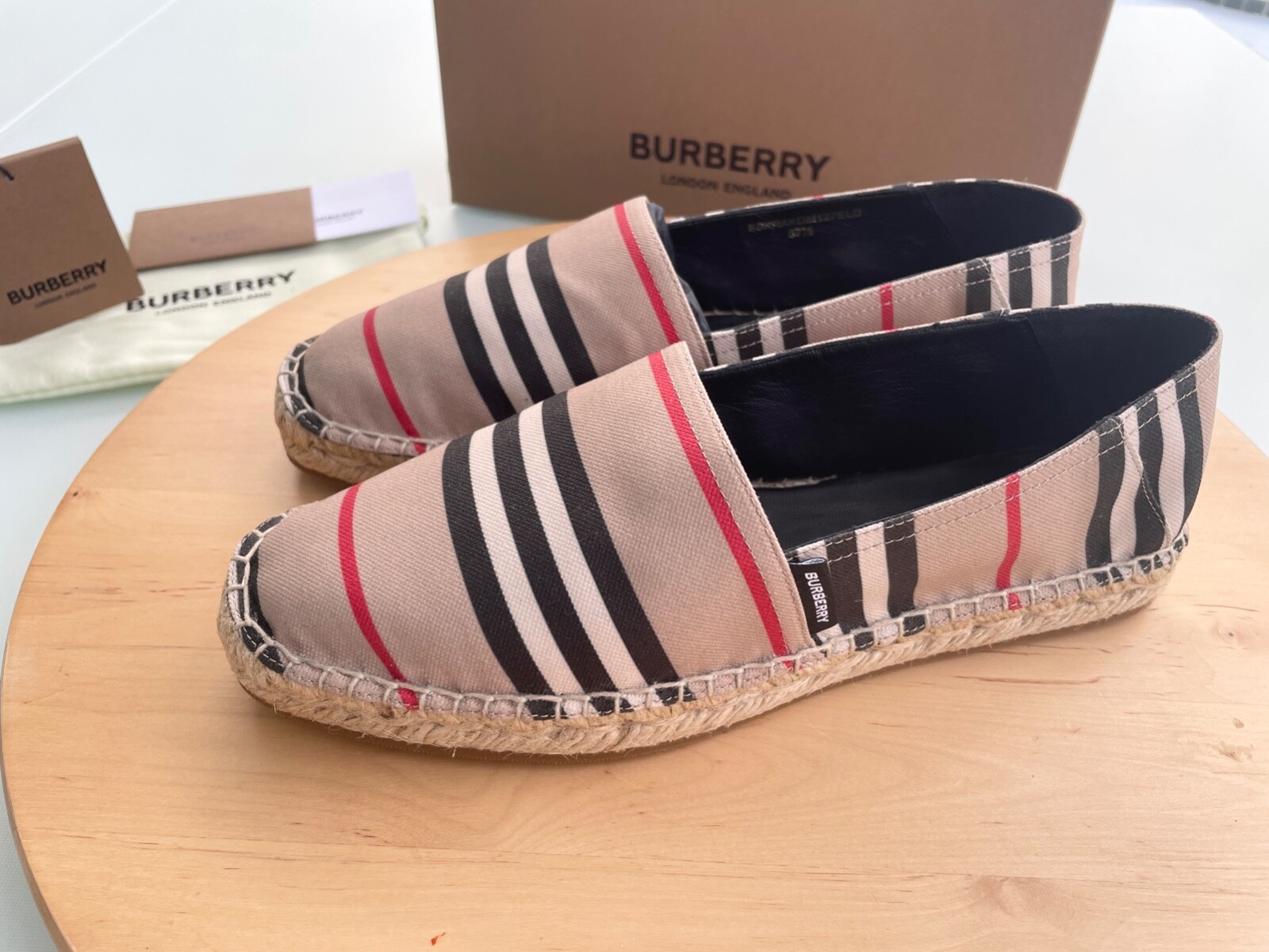 フラットシューズ BURBERRY EMBROIDERED CANVAS ESPADRILLES Burberry Men's Monogram Print Cotton Canvas Espadrilles
