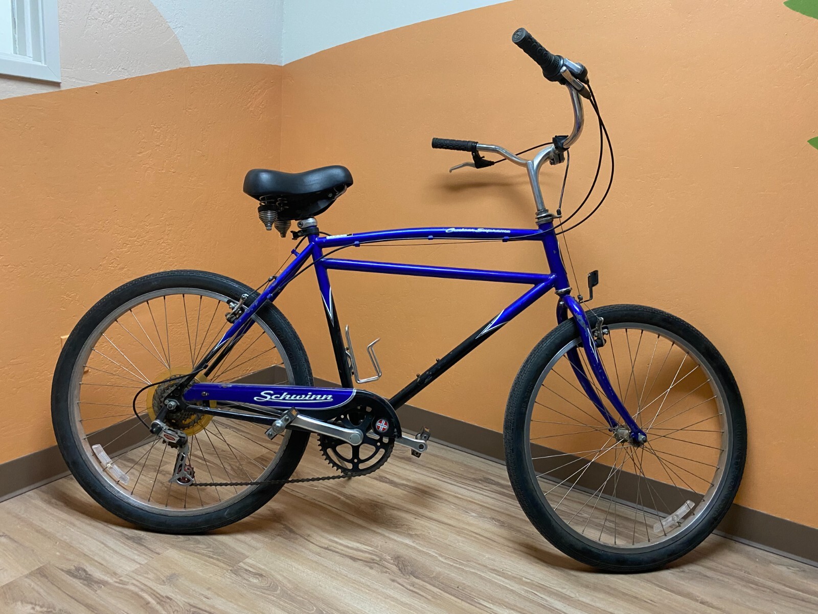 SCHWINN ピストンバイク S8122TG_700M_Circuit-SLV_ATF01