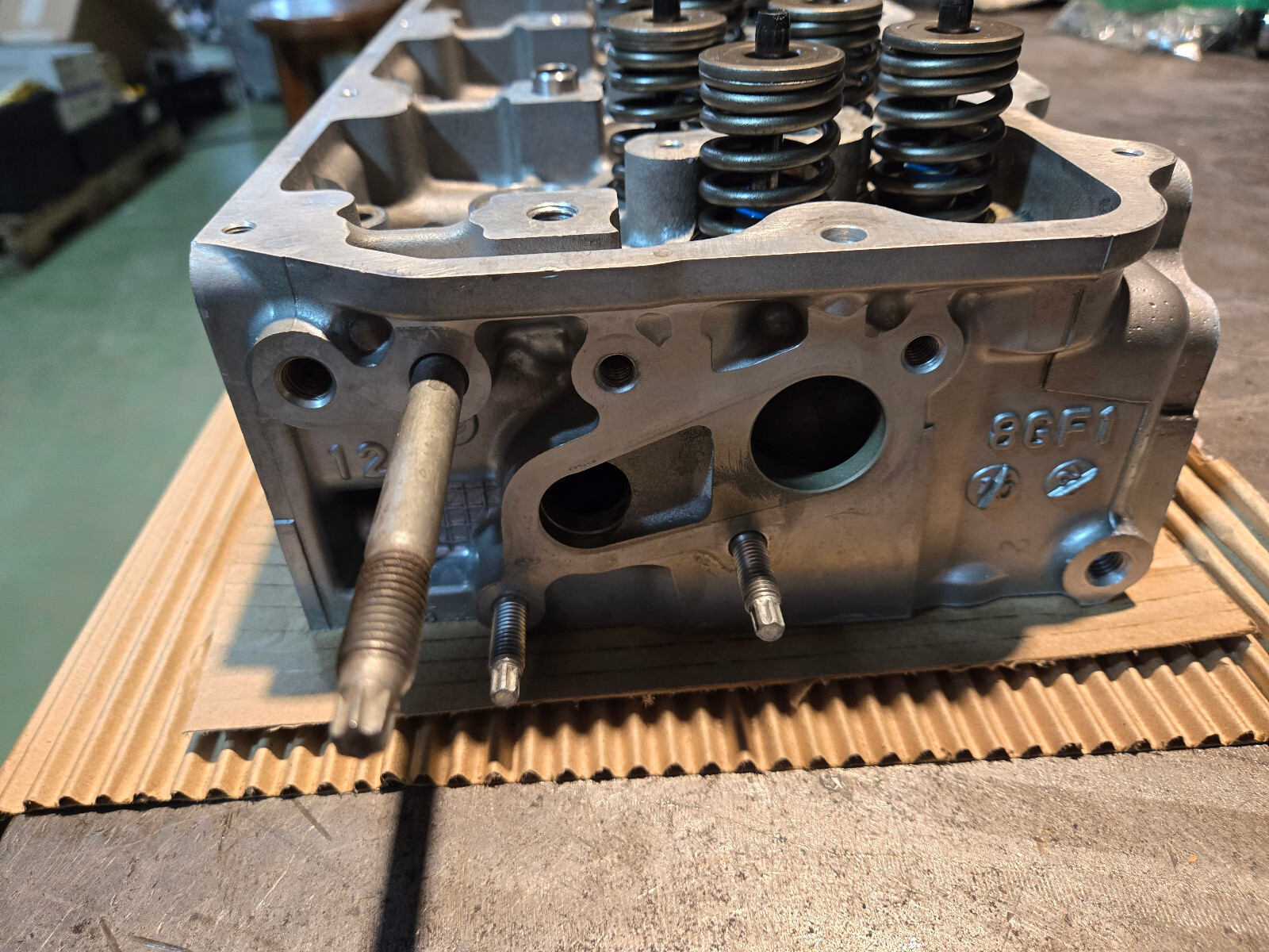 REMAN 11-16 2011-2016 LML DURAMAX 6.6L LH DRIVER SIDE CYLINDER HEAD - Picture 6 of 9
