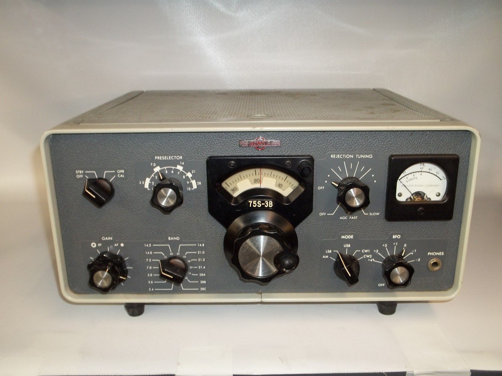 Vintage Collins 75S-3B Receiver 32S-3 Transmitter and 516F-2 PS/Speaker Ensemble
