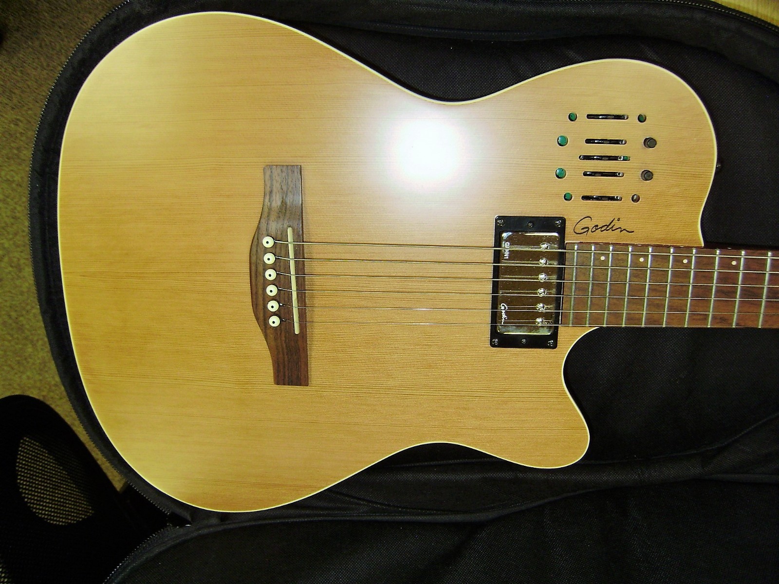 Godin A 6 Ultra Electric Guitar Natural With Case