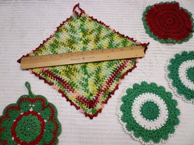 Lot 5 Pc Vtg Christmas Crochet Trivet Hot Pad Dish Cloth Red Green Crocheted