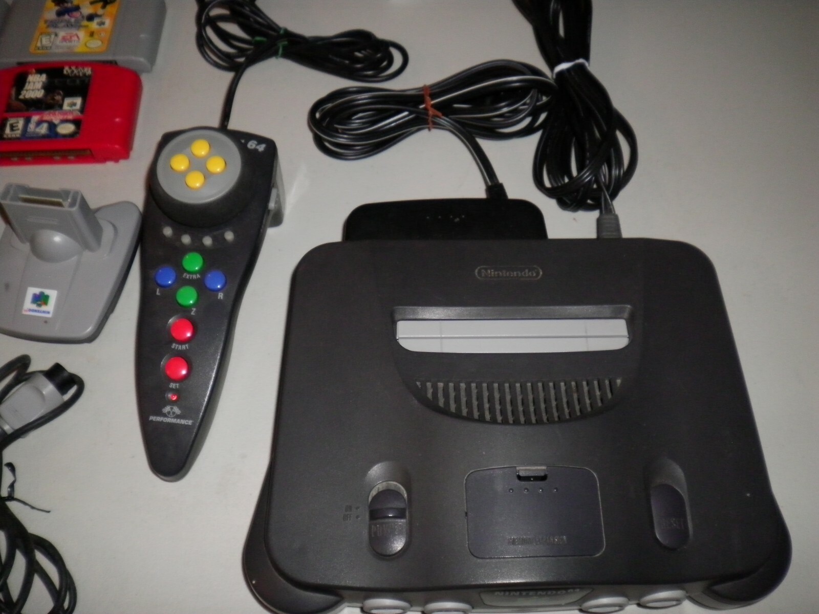 NINTENDO 64 BUNDLE CONSOLE GAMES CONTROLLER JUMPER PAK TREMOR TRANSFER TESTED