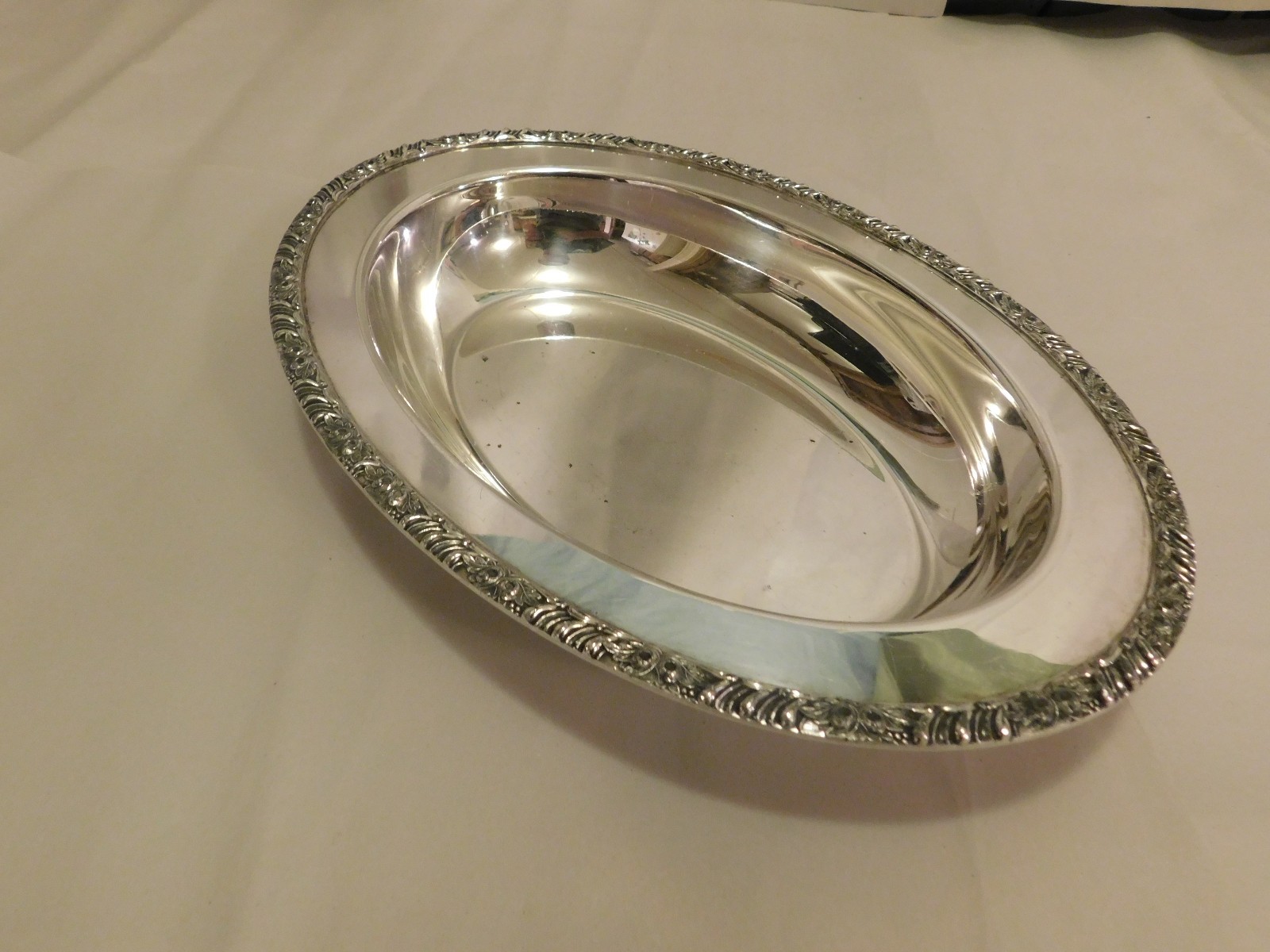 Vintage Henley Oneida Community Silver-Plated Oval Platter Design 12