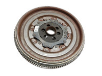 Skoda Octavia III 5E 12-17 TDI 2,0 110KW DFFA Schwungscheibe Schwungrad Skoda Octavia III 5E 12-17 04.12.2018... Vorschau 1