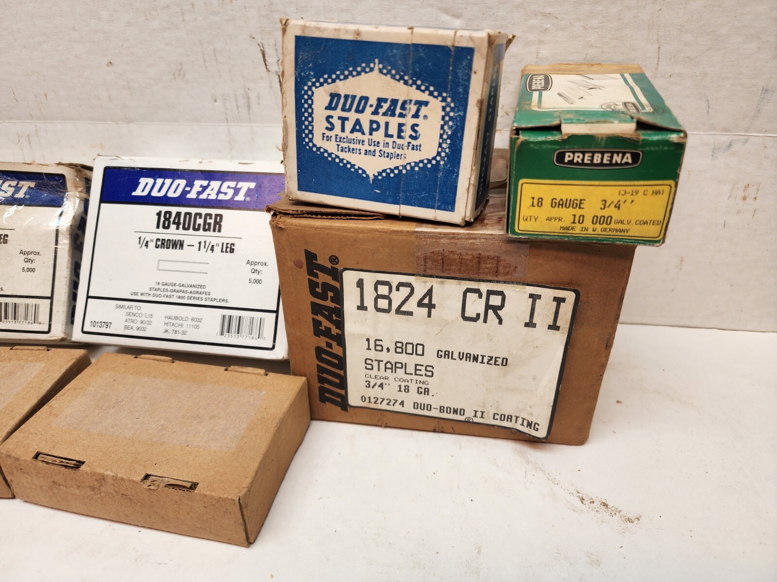 Lot Assorter Duo-Fast 1/4" Crown Galvanized Staple and 18 Ga Brad Nails