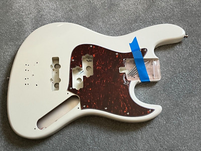 Sadowsky MetroExpress IV 4-string PJ Hybrid bass white 4 lb 9 oz