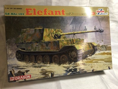 1/35 Dragon Kit 6465 1Sd.Kfz.184 Elefant w/Zimmerit