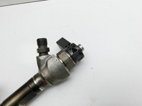 VW Touran II 5T 15-24 TDI 1,6 81KW Injektor Einspritzdüse Zyl.2 VW Touran II 5T 15-24 14.12.2015 04L130277AD... Vorschau 4
