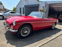 1965 MGB ROADSTER EARLY PULL HANDLE MODEL