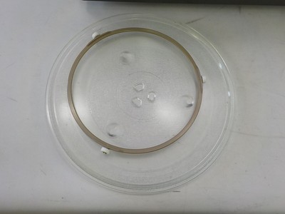 Toshiba EM131A5C-BS - Microwave Oven w/Smart Sensor - Black Stainless Steel