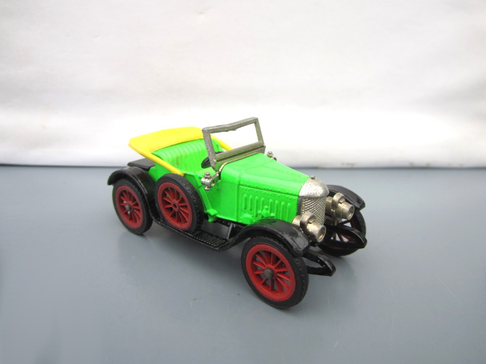 Dinky Toys No. 477 Parsley's Car | eBay UK