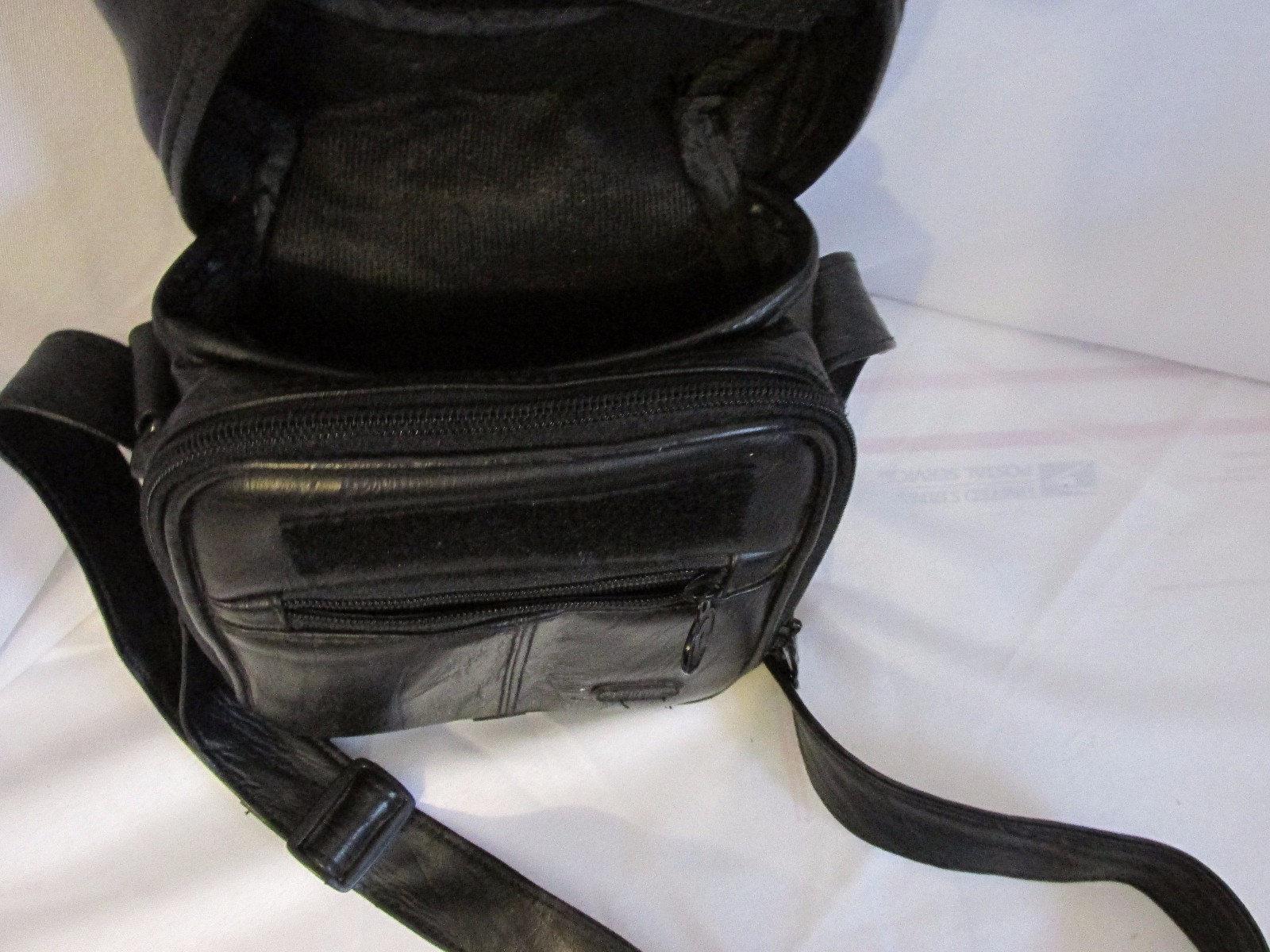 LAREDO PORTABLE CD PLAYER SHOULDER/Crossbody AUDIO Bag vtg. walkman &CDS  Lot#22