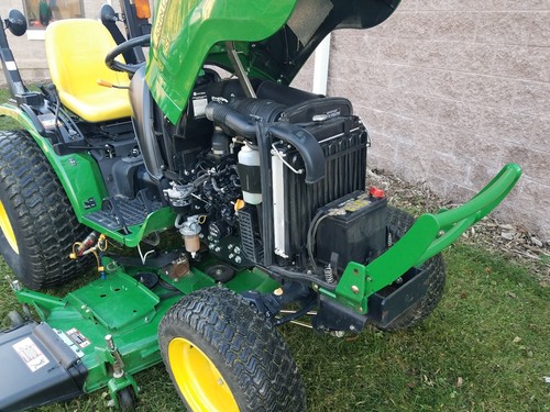 JOHN DEERE 2032R 4WD COMPACT TRACTOR 62D MOWER HYDRO LIFT W/ 439HRS VERY NICE!
