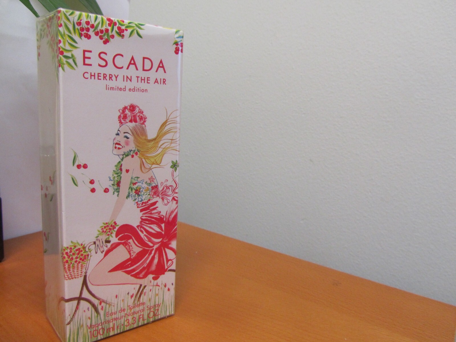 ESCADA Cherry In The Air Perfume Women 3.3 oz /100 ml Eau De