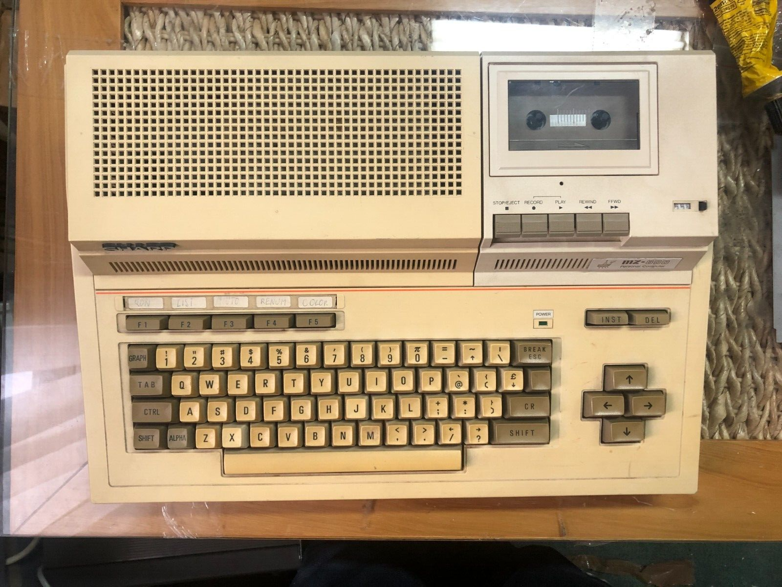 [未使用品]SHARP MZ-800 (MZ-811 未使用品]SHARP MZ-800 (MZ-811