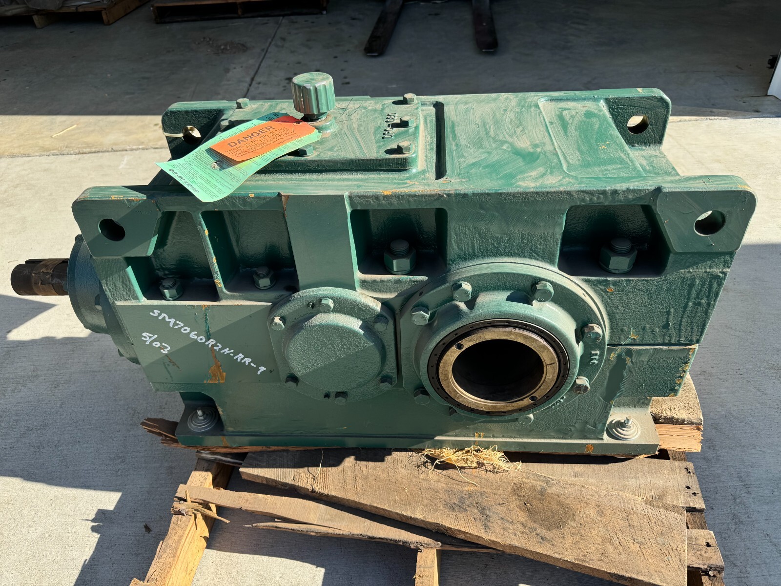 NEW SUMITOMO PARAMAX 7 GEAR REDUCER 9.059 RATIO SM7060R2H-RR NEW SUMITOMO PARAMAX 7 GEAR REDUCER 9.059 RATIO SM7060R2H-RR