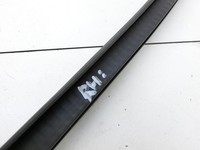 Tesla Model Y LR 20-25 5YJY Dichtung für Rahmen Tür Rechts Hinten Tesla Model Y LR 20-25 5YJY 01.06.2023 gebraucht Vorschau 5
