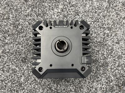 その他 Podium Wheel Base DD1 Fanatec Podium DD1 Wheel Base (PC/PlayStation Compatible