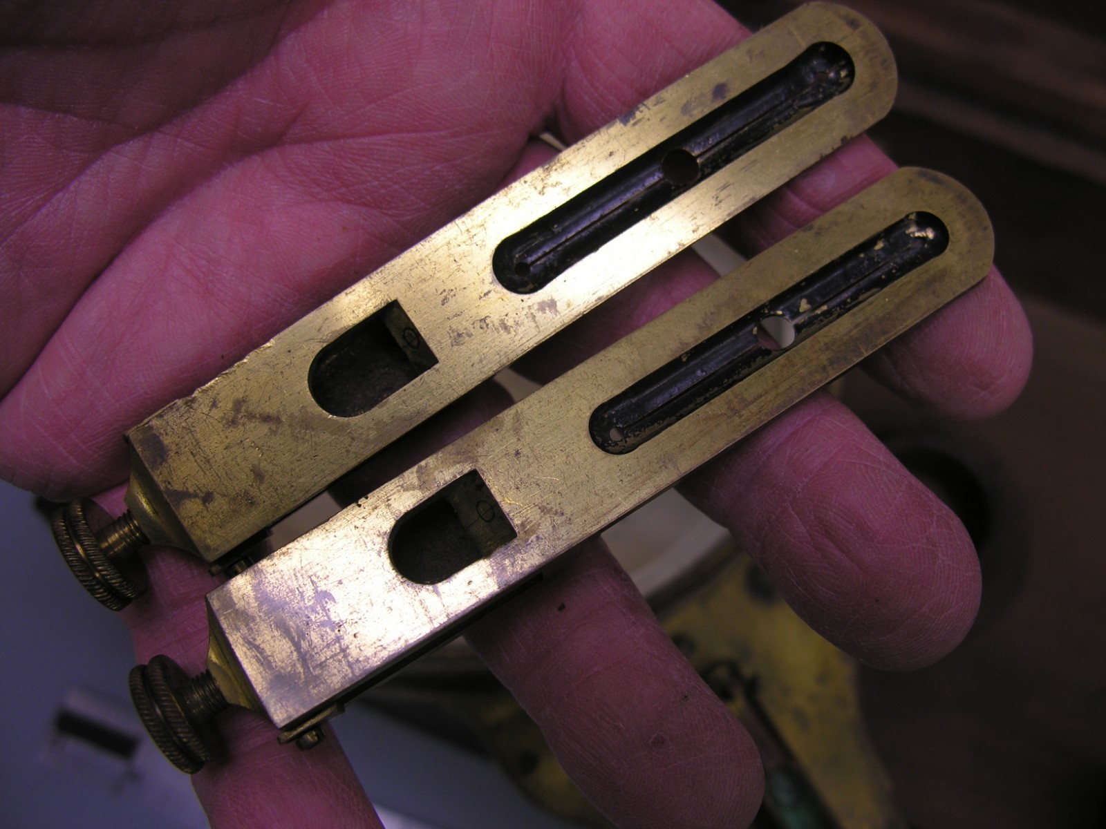 ~  Unusual 19th c AMERICAN, 4-vane Surveying Vernier Compass, Cincinnati Cased ~