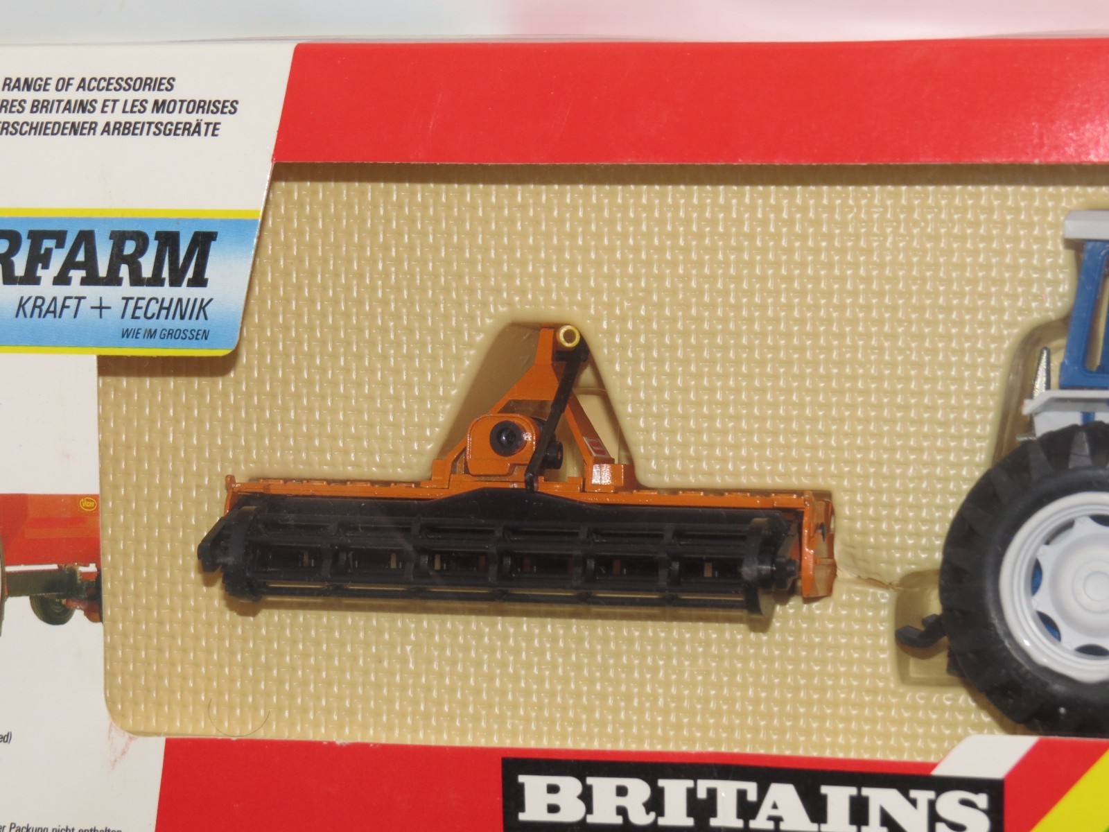 Vintage Ford TW-35 With a Power Harrow Set By Britains 1:32 Scale NIB SHARP!
