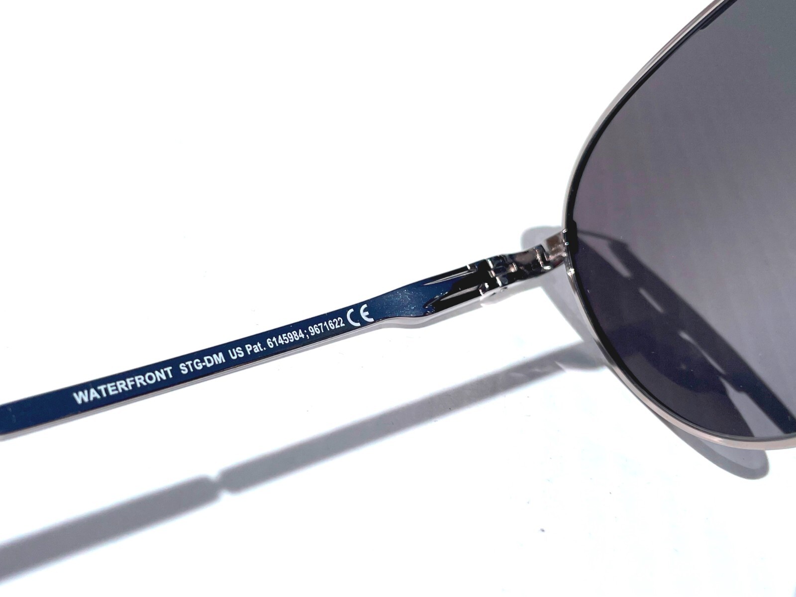 Pre-owned Maui Jim Waterfront Silver Polarized Silver Black Mirror Sunglass Dsb830-11