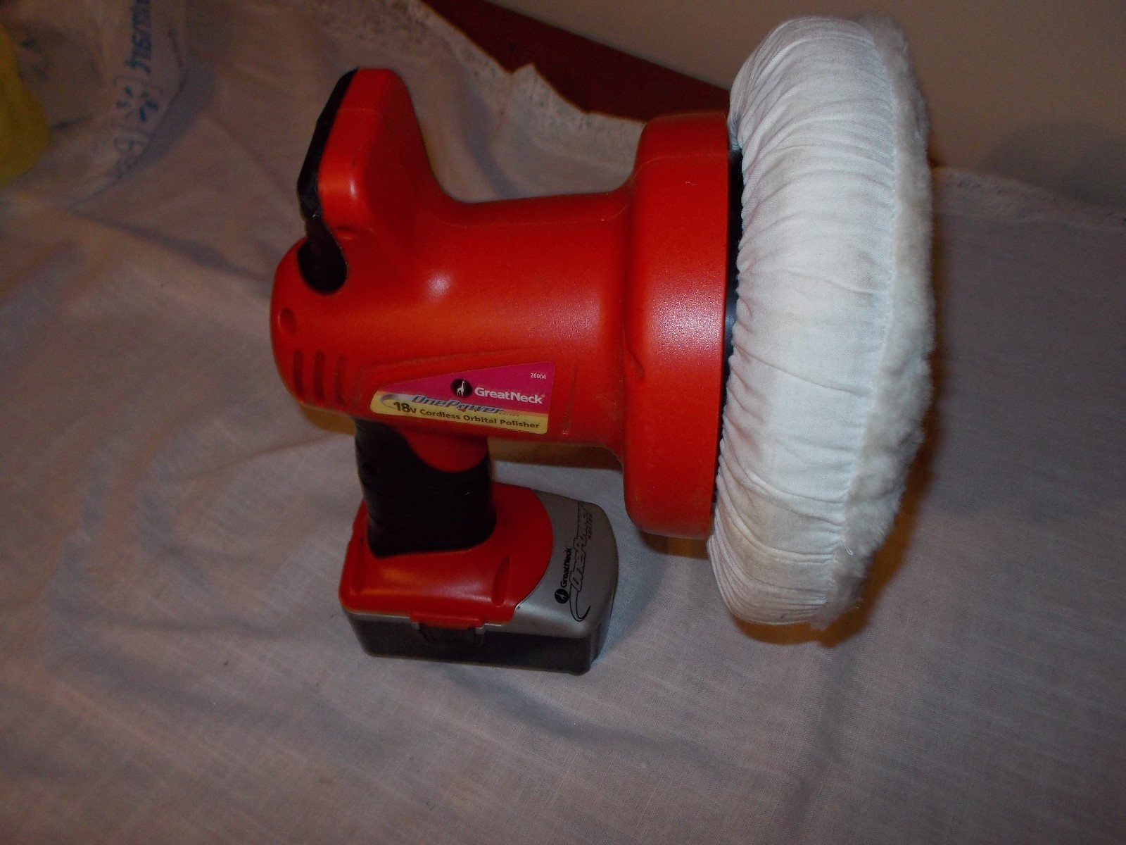 GREAT NECK CORDLESS BUFFER WITH BATTERY