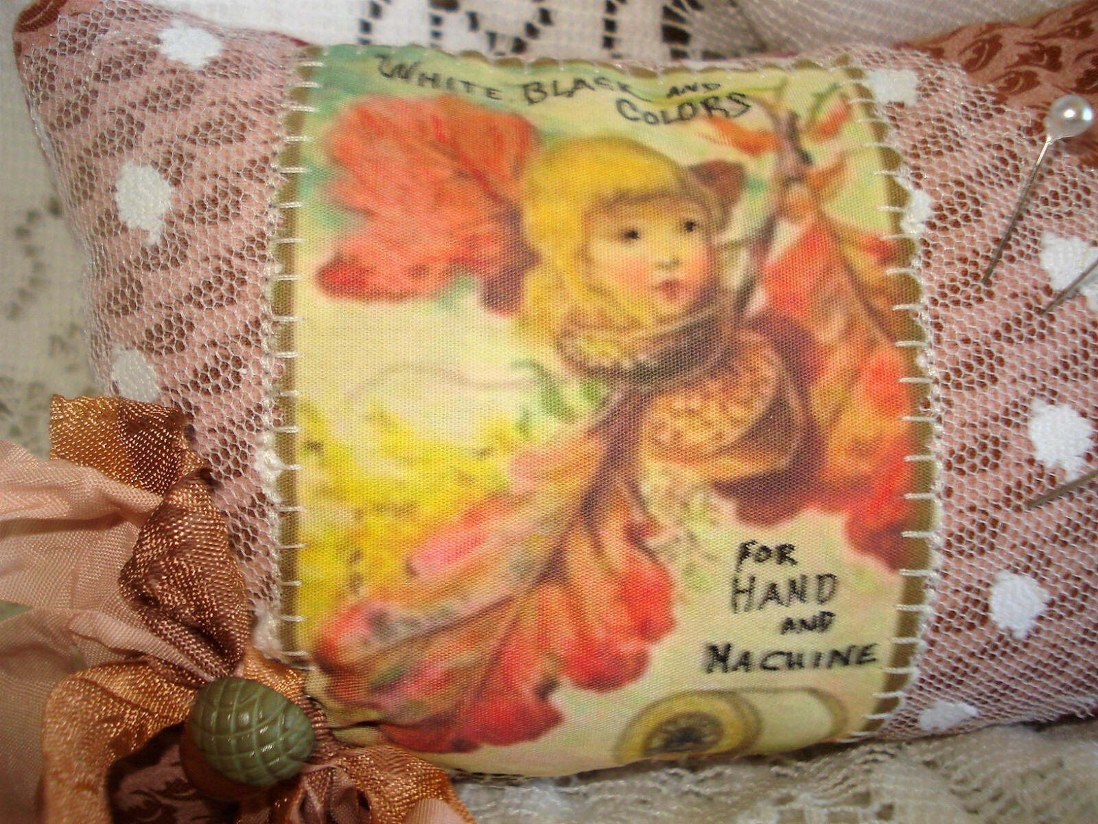 OOAK Handmade PINCUSHION Vtg Thread Advertising Image of Fall Leaves and Acorns