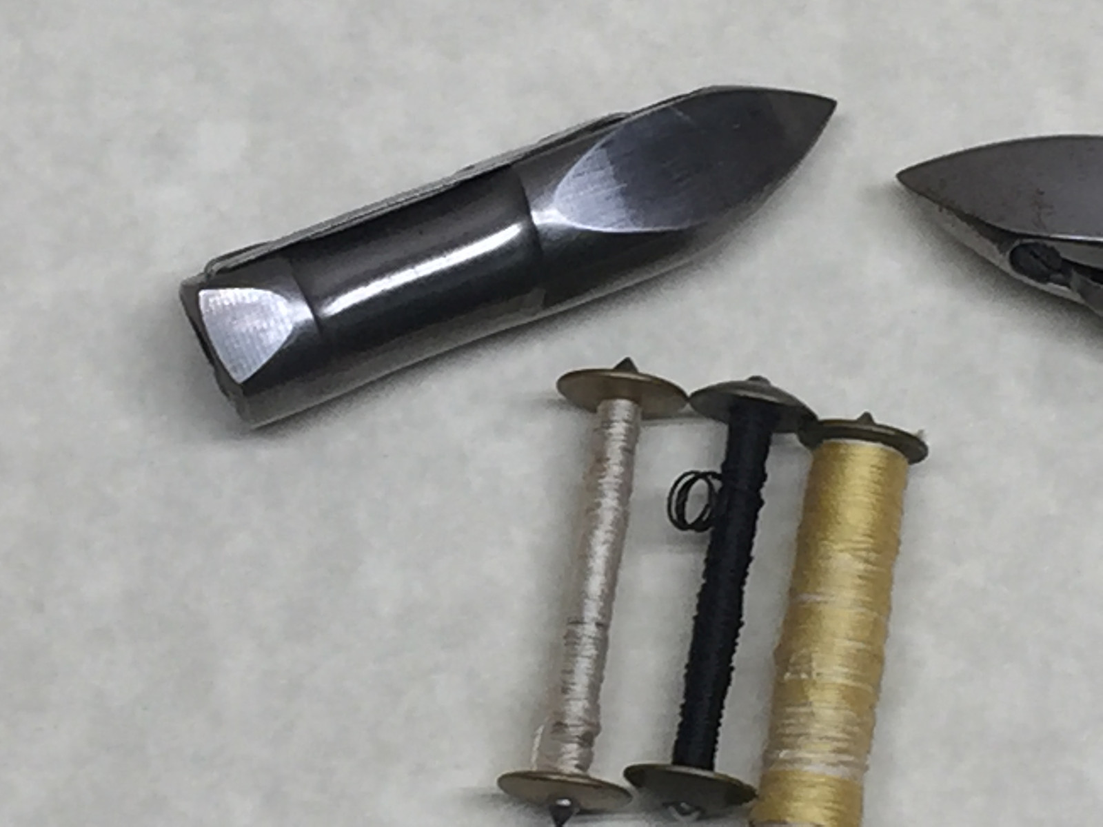 Lot of 2 Vintage Simanco 8301 Sewing Machine Bullet Shuttles w/ 3 Bobbin's
