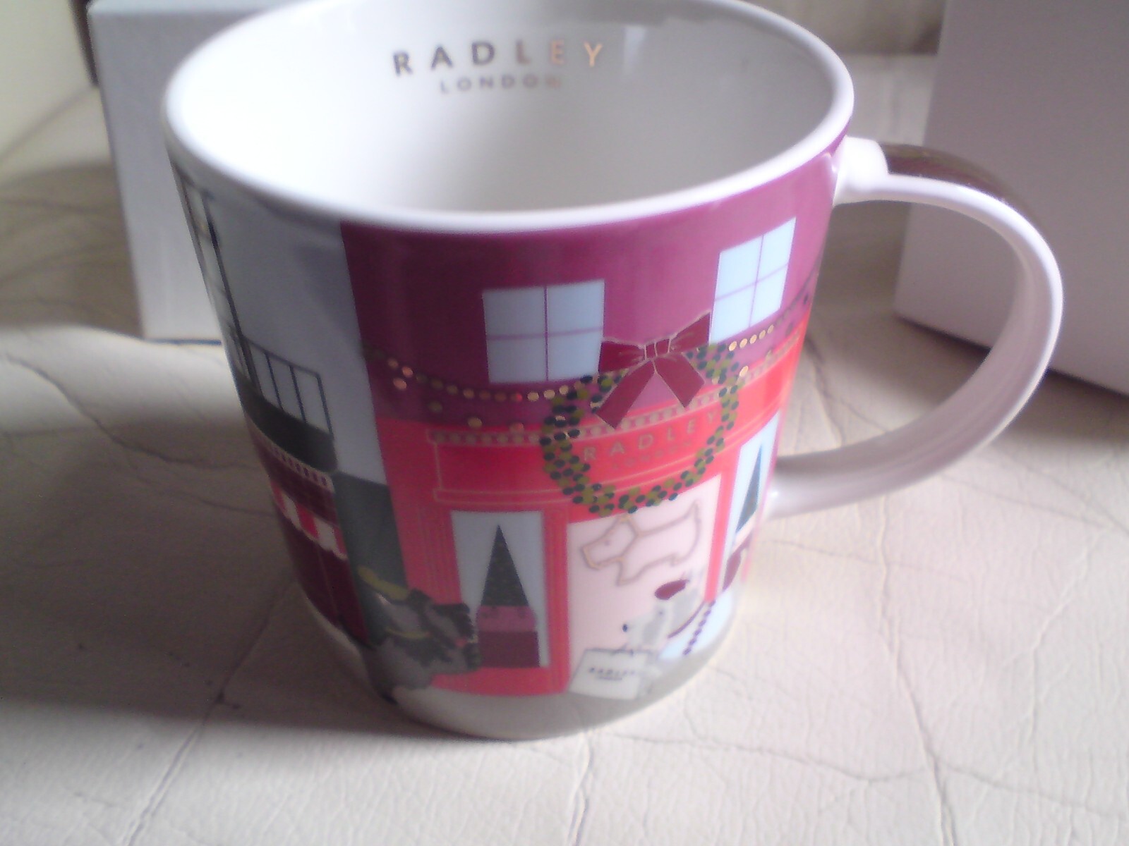 Radley Bone China Mug In Gift Box Window Shopping Scene. New BoxedのeBay