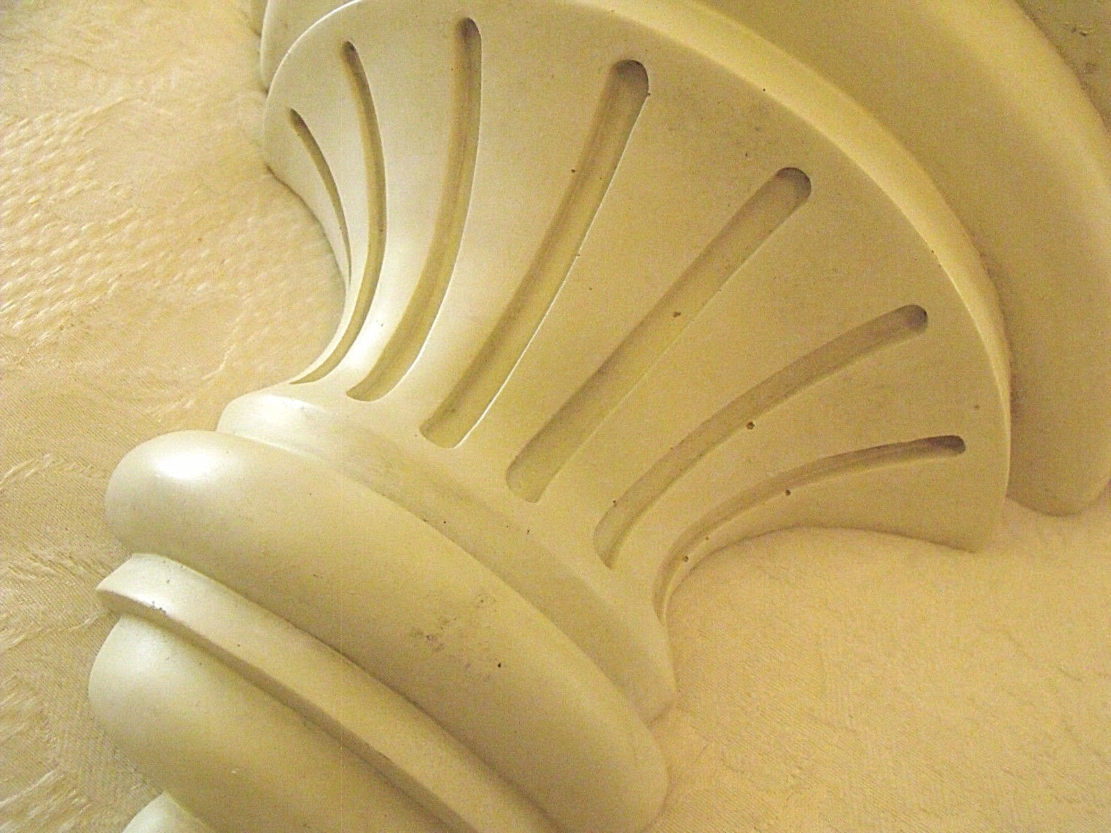 Vtg Shabby Creamy White 1/2 Round Column Wall Shelf Heavy Molded Plastic '99 ABC