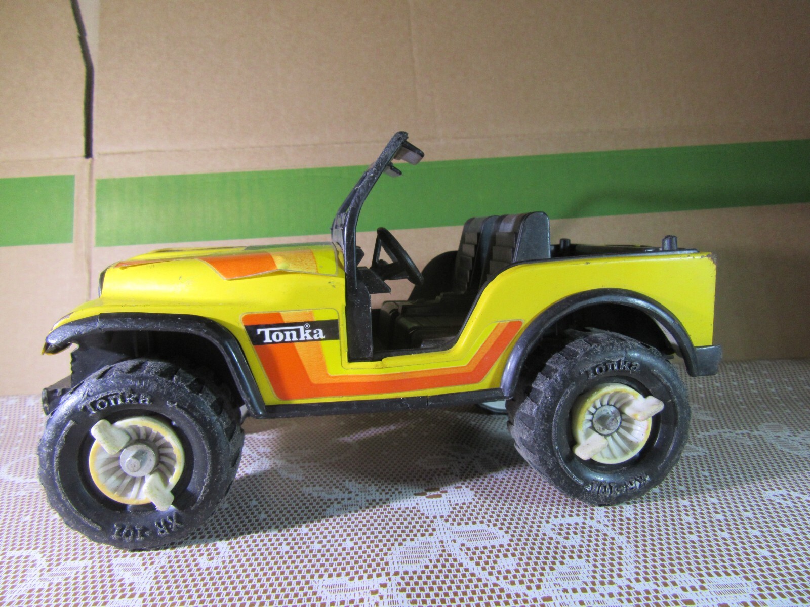 414Y Vintage Tonka Regular XR101 Jeep Renegade Yellow L 36 Cm 414Y Vintage Tonka Regular XR101 Jeep Renegade Yellow L 36 Cm