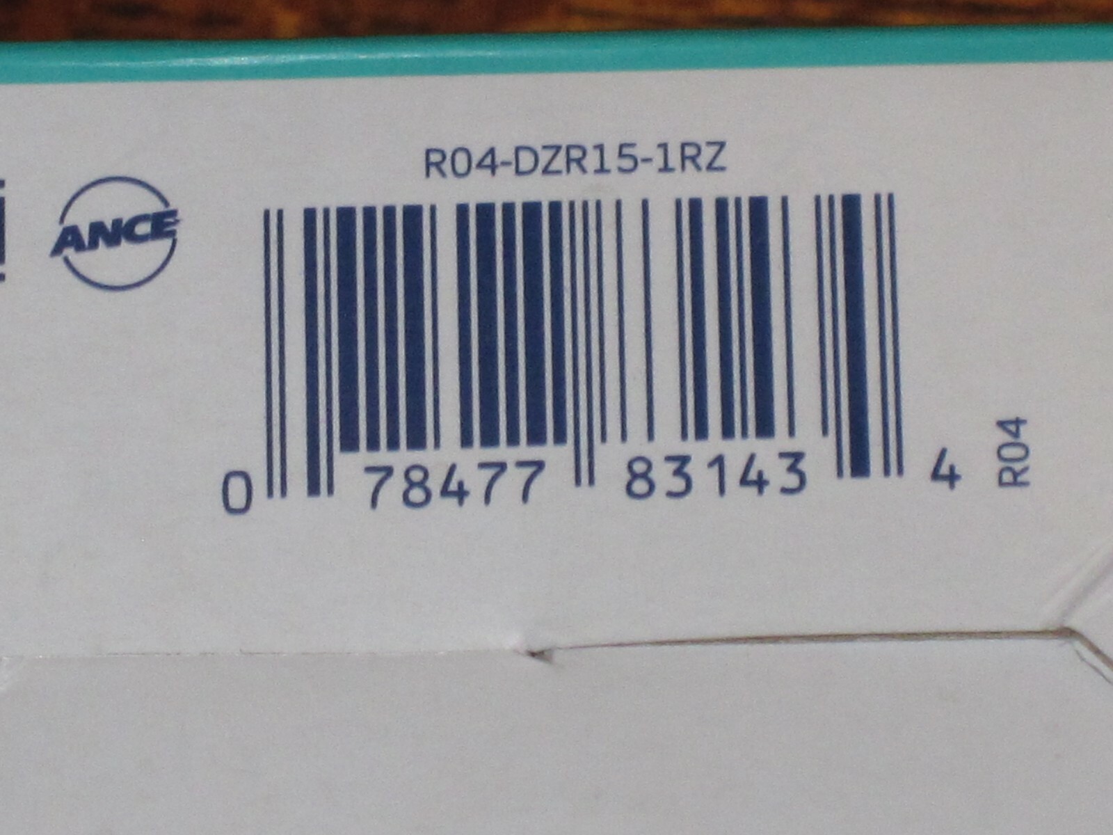 New Leviton decora smart (White) Outlet with Z-Wave Technology DZR15