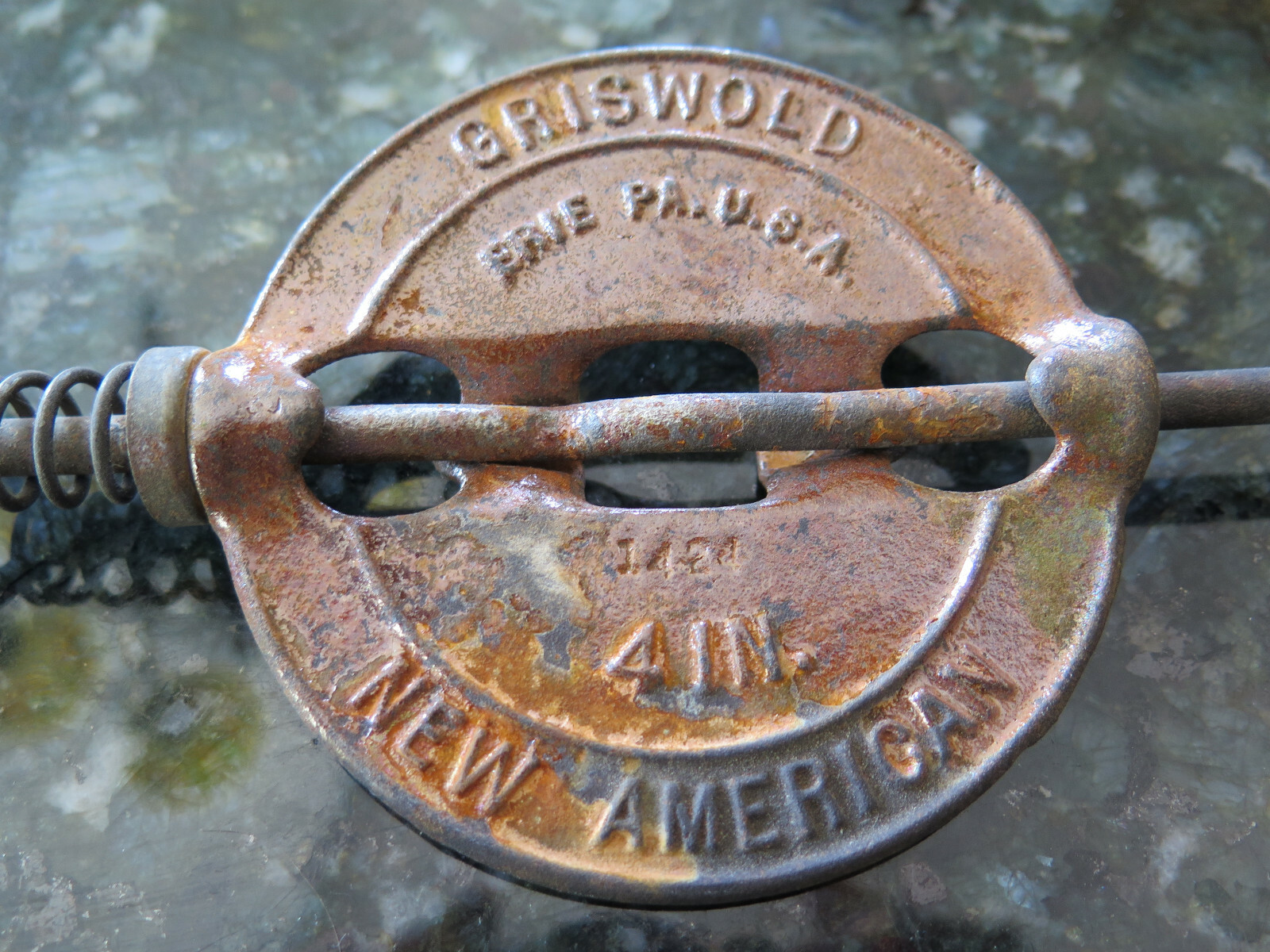 GRISWOLD NEW AMERICAN  STOVE PIPE DAMPER 4 INCH WITH STEEL SPINDLE REVERSIBLE