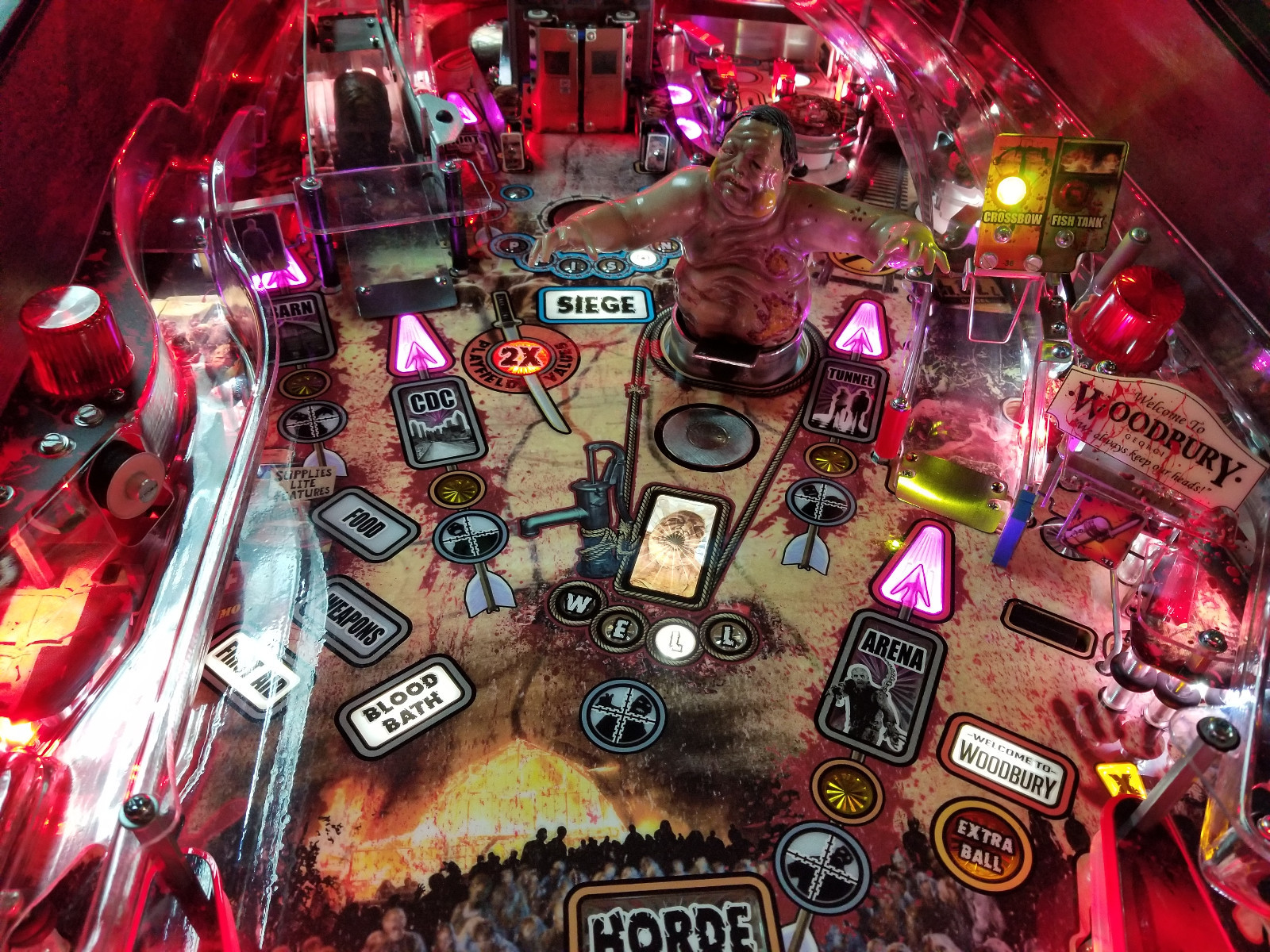 Stern The Walking Dead Premium Pinball Machine Excellent condition! Will ship!