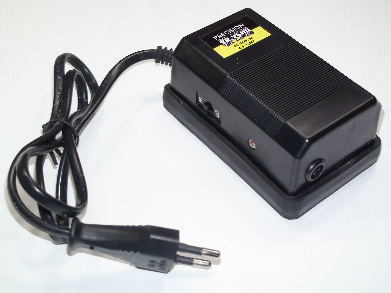 Precision SR-2500 Luftpumpe, Membranpumpe, Aquarium, Teich. Belüfter 150 l/h 