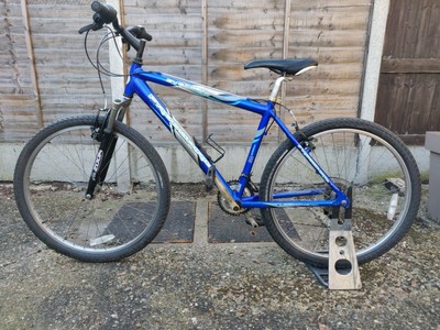 Freespirit Everest Blue Medium men`s Bike Fully Refurbished Fast and Light