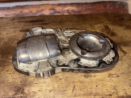 Japanese Ashtray With Cigarette Holder - Vintage - Occupied