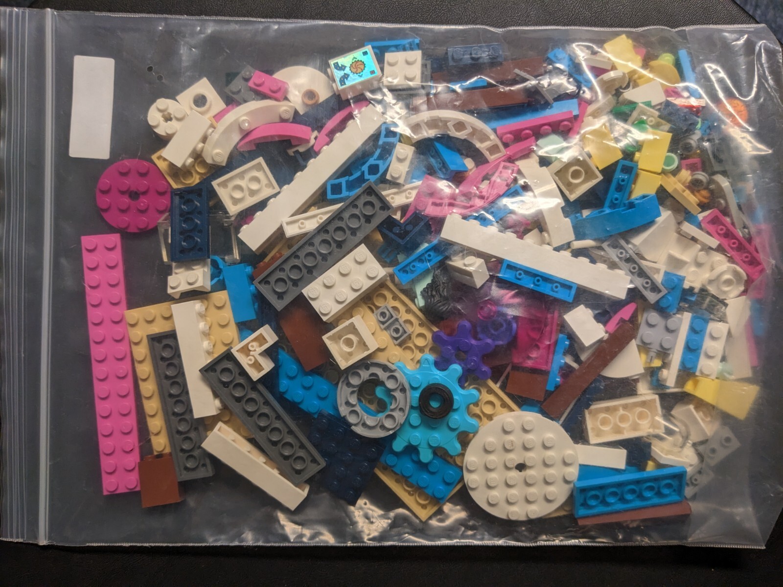 mno Lego Friends: Olivia's Cupcake Café (41366) Missing