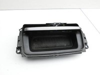 BMW E91 3er 320i 06-08 Aschenbecher Ablagefach Mittelkonsole BMW E91 3er 320i 06-08 28.02.2006 7132376 51167132376... Vorschau 4