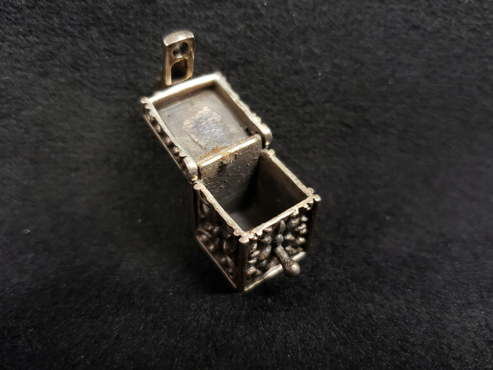 VINTAGE Ornate Sterling Silver Pillbox Pendant/ Charm